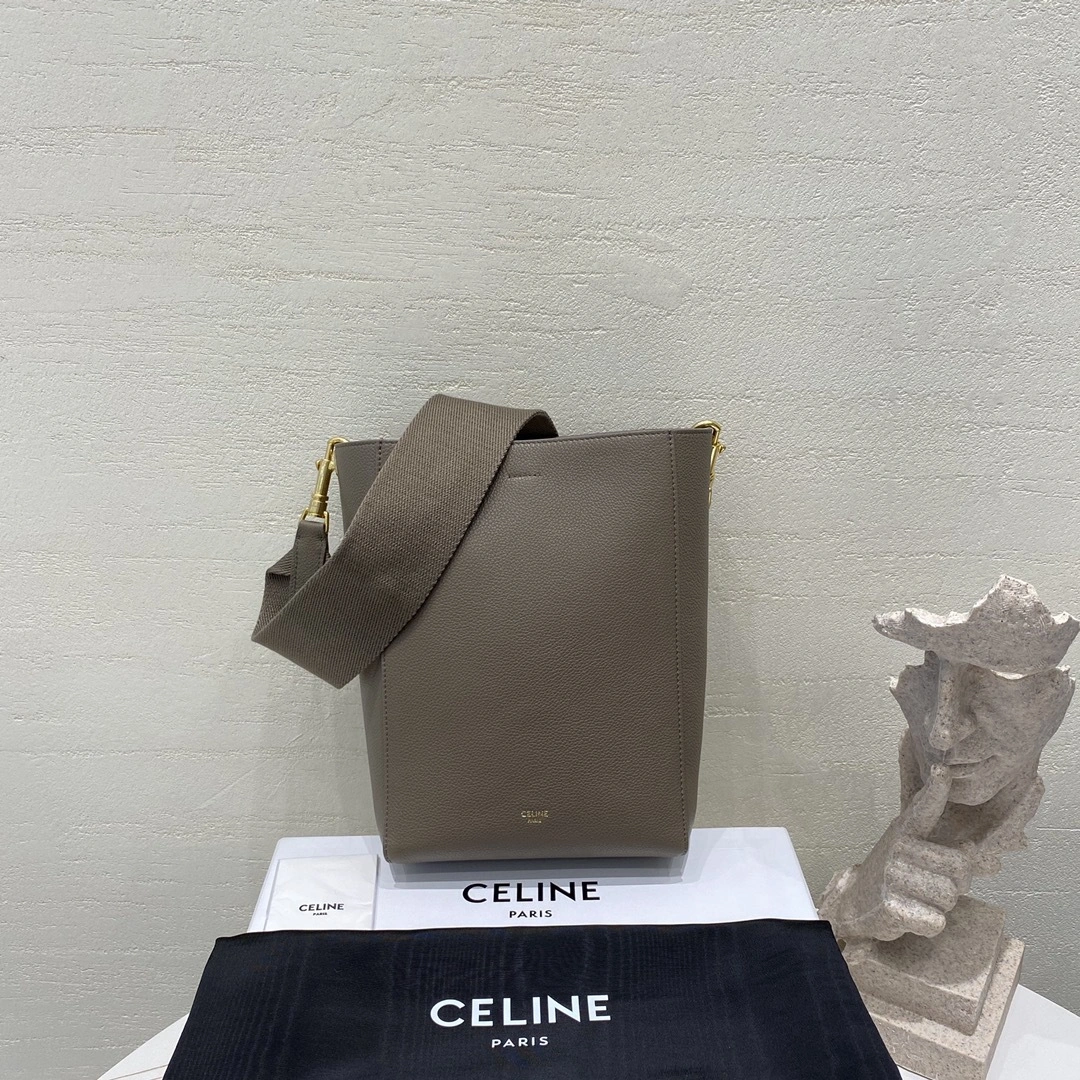 Custombag-- 189303AH4.18TP high quality version item：C-B806D2570